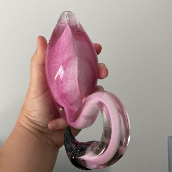 Art Glass Pink Flamingo With Smooth Pontil Six Inches Tall and 5 Inches Wide - Picture 8 of 8